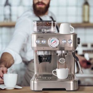 HOTPOINT-ESPRESSO-MACHINE-3